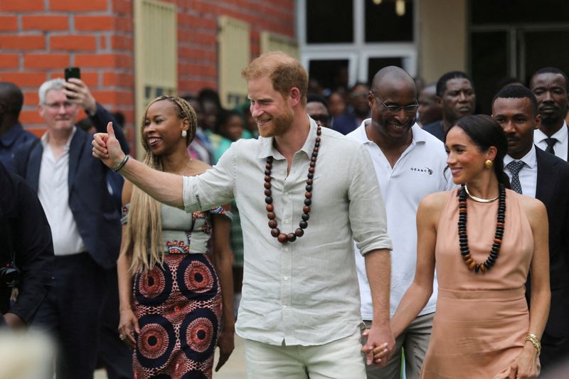 &copy; Reuters. Príncipe Harry e Meghan na Nigéria
 10/5/2024   REUTERS/Akintunde Akinleye