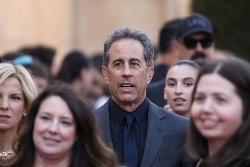 &copy; Reuters. FILE PHOTO: Jerry Seinfeld attends the premiere of Netflix's "Unfrosted" at the Egyptian Theatre in Los Angeles, California, U.S., April 30, 2024.  REUTERS/David Swanson/File Photo