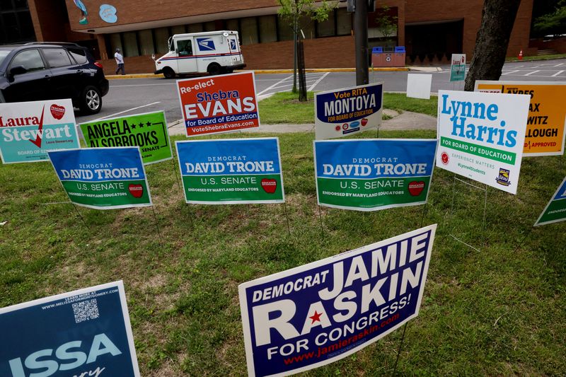 &copy; Reuters. Election yard signs are set up outside a polling place on primary day at Piney Branch Elementary school in Takoma Park, Maryland, U.S., May 14, 2024. REUTERS/Leah Millis