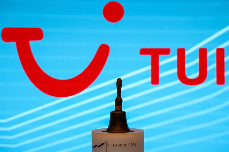&copy; Reuters. FILE PHOTO: The opening bell is displayed as TUI returns to the stock exchange in Frankfurt, Germany April 8, 2024. REUTERS/Kai Pfaffenbach/File Photo