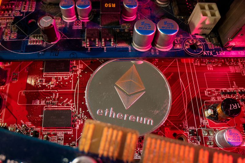 &copy; Reuters. FILE PHOTO: A representation of cryptocurrency Ethereum is placed on a PC motherboard in this illustration taken June 16, 2023. REUTERS/Dado Ruvic/Illustration/File Photo