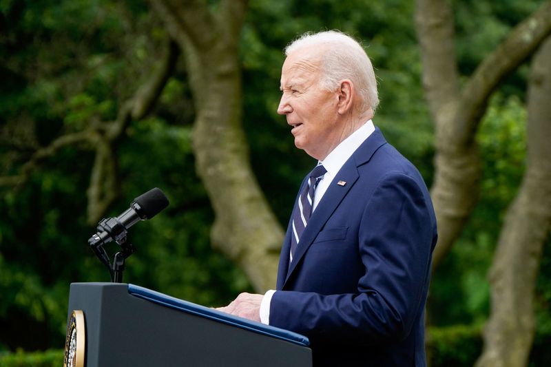 &copy; Reuters. FILE PHOTO: U.S. President Joe Biden speaks during an event regarding new tariffs targeting various Chinese exports including electric vehicles, solar equipment, and medical supplies, at the White House in Washington, U.S., May 14, 2024. REUTERS/Elizabeth