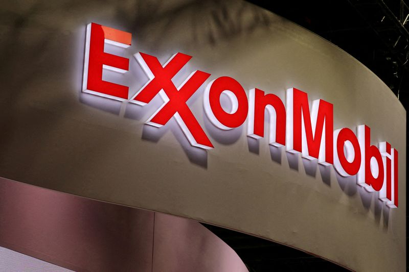 &copy; Reuters. FILE PHOTO: The logo of American multinational oil and gas corporation ExxonMobil is seen during the LNG 2023 energy trade show in Vancouver, British Columbia, Canada, July 12, 2023. REUTERS/Chris Helgren/File Photo