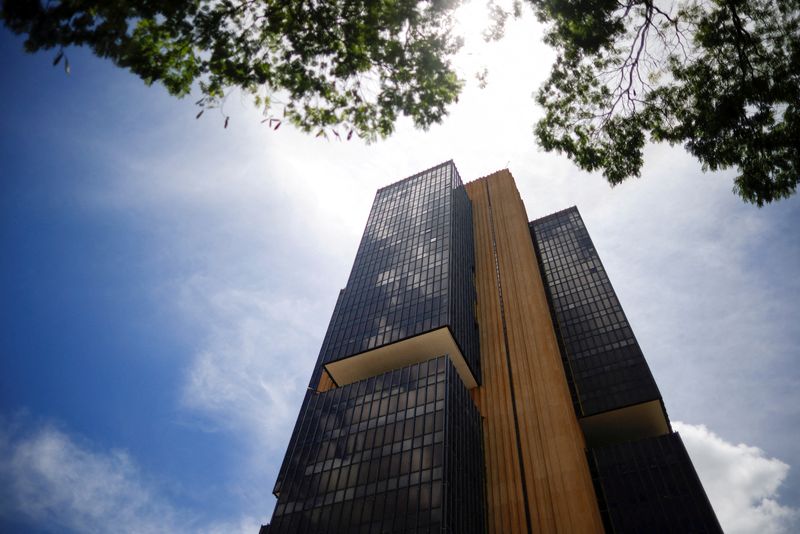 © Reuters. FILE PHOTO: A general view of the Central Bank headquarters building in Brasilia, Brazil February 14, 2023. REUTERS/Adriano Machado/File Photo