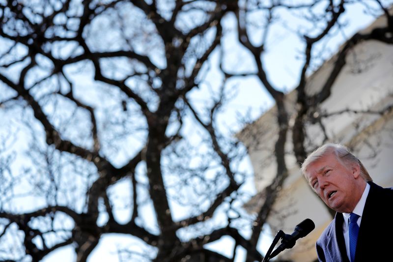 © Reuters. U.S. President Donald Trump addresses the annual March for Life rally, taking place on the National Mall, from the White House Rose Garden in Washington, U.S., January 19, 2018. REUTERS/Carlos Barria/ File Photo