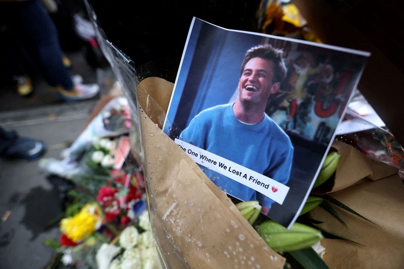 &copy; Reuters. FILE PHOTO: A makeshift memorial for actor Matthew Perry, the wise-cracking co-star of the 1990s hit television sitcom "Friends," who was found dead at his Los Angeles home October 28, is pictured on Bedford Street in Manhattan in New York City, U.S., Oct