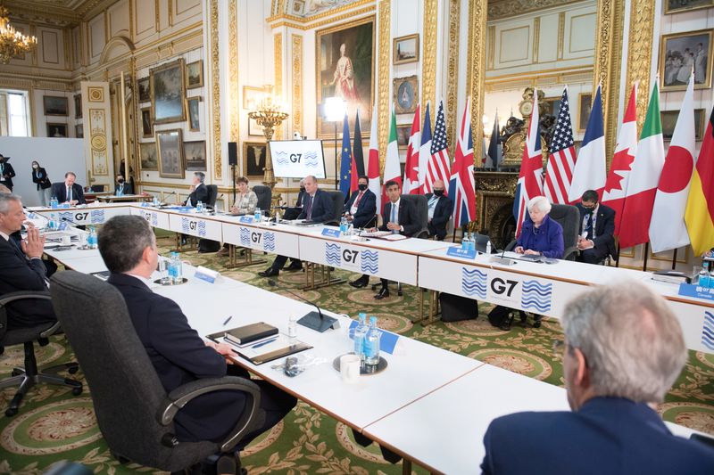 &copy; Reuters. Il Cancelliere dello Scacchiere britannico Rishi Sunak interviene a una riunione dei ministri delle Finanze dei Paesi del G7 in vista del vertice dei leader del G7, presso Lancaster House a Londra, Gran Bretagna, il 4 giugno 2021. Stefan Rousseau/PA Wire/