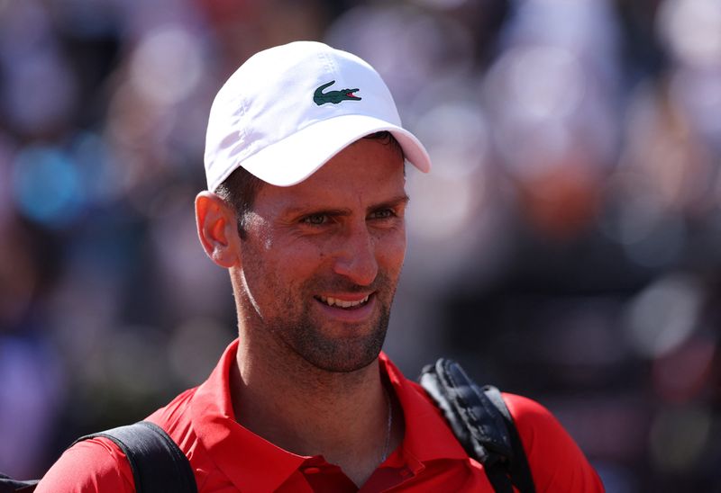 &copy; Reuters. Novak Djokovic deixa quadra após derrota no Aberto da Itálian12/05/2024 REUTERS/Claudia Greco
