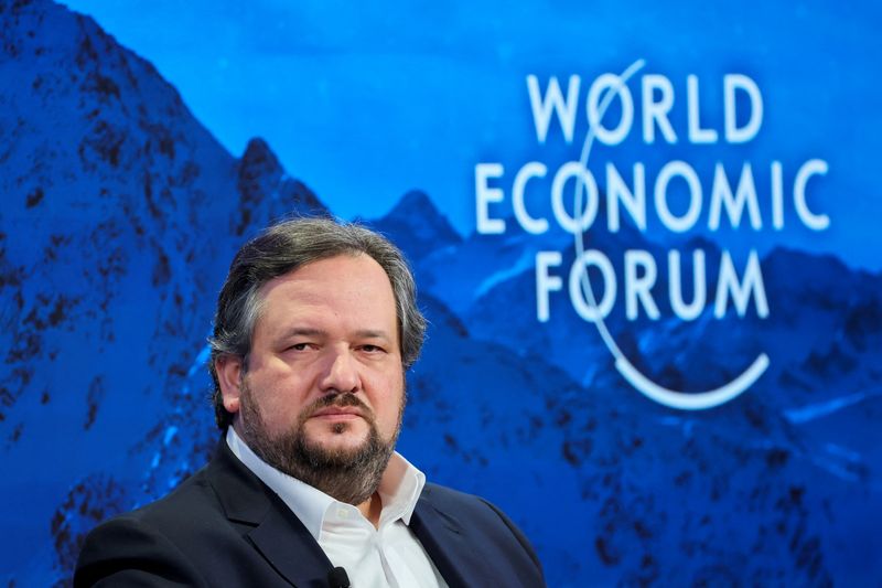 &copy; Reuters. FILE PHOTO: Slawomir Krupa, CEO of Societe Generale, attends the 54th annual meeting of the World Economic Forum in Davos, Switzerland, January 17, 2024. REUTERS/Denis Balibouse/File Photo