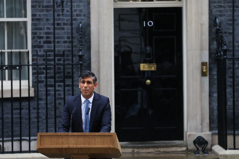 &copy; Reuters. British Prime Minister Rishi Sunak delivers a speech outside Number 10 Downing Street, in London, Britain, May 22, 2024. REUTERS/Toby Melville