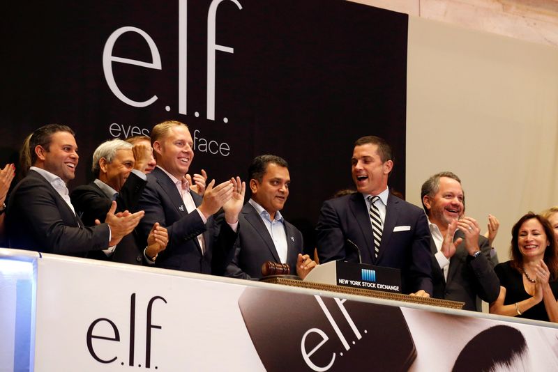 &copy; Reuters. FILE PHOTO: Tarang Amin (C), Chairman and CEO of cosmetics company e.l.f. Beauty Inc., rings the opening bell at the New York Stock Exchange (NYSE) to celebrate his company's IPO in New York City, U.S. September 22, 2016.  REUTERS/Brendan McDermid/File Ph