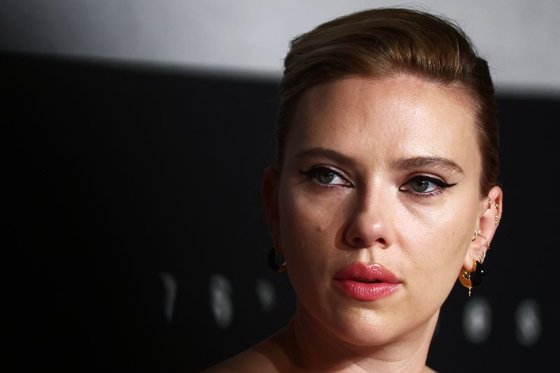 &copy; Reuters. The 76th Cannes Film Festival - Press conference for the film "Asteroid City" in competition - Cannes, France, May 24, 2023. Cast member Scarlett Johansson attends. REUTERS/Yara Nardi/File Photo