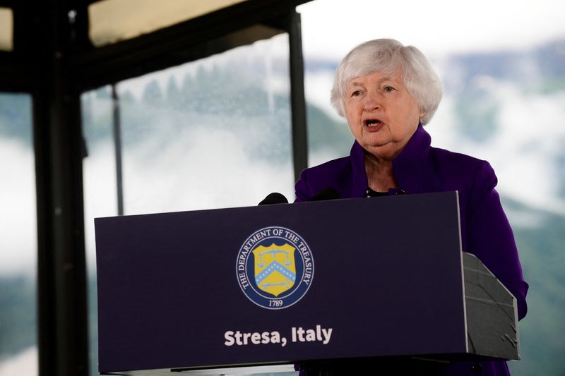 &copy; Reuters. Secretária de Tesouro dos EUA, Janet Yellen, em entrevista coletiva antes de encontro de ministros das Finanças do G7 em Stresa, na Itálian23/05/2024 REUTERS/Massimo Pinca
