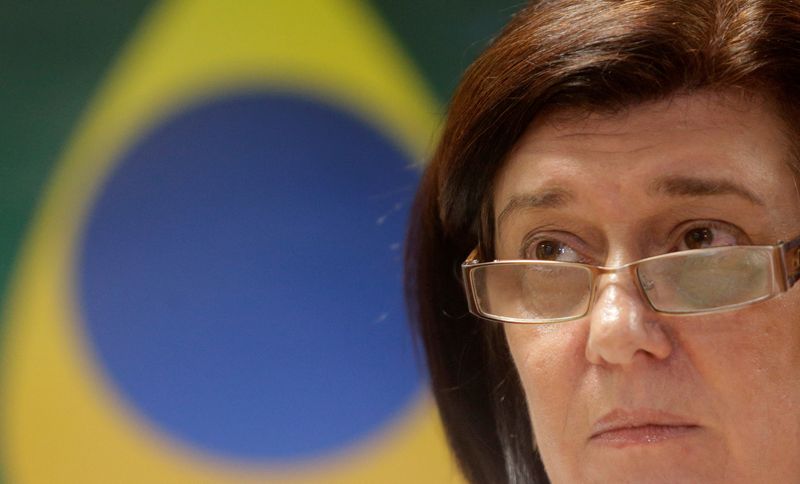 &copy; Reuters. FILE PHOTO: Newly appointed Petrobras CEO Magda Chambriard when she was director of the ANP oil agency at  a news conference in Rio de Janeiro May 23, 2013.    REUTERS/Ricardo Moraes/File Photo