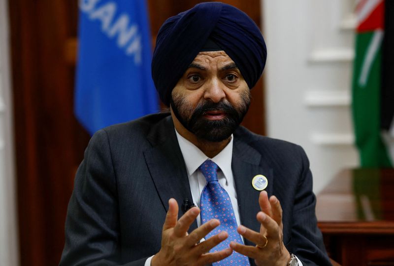 &copy; Reuters. Il presidente della Banca Mondiale Ajay Banga durante un'intervista con Reuters a margine del Vertice dei Capi di Stato IDA per l'Africa presso il Kenyatta International Conference Centre (KICC) di Nairobi, in Kenya, 29 aprile 2024. REUTERS/Monicah Mwangi