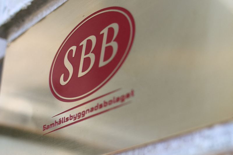 &copy; Reuters. FILE PHOTO: The logo of SBB is seen at company's headquarters in Stockholm, Sweden, September 14, 2023. REUTERS/Marie Mannes/File Photo