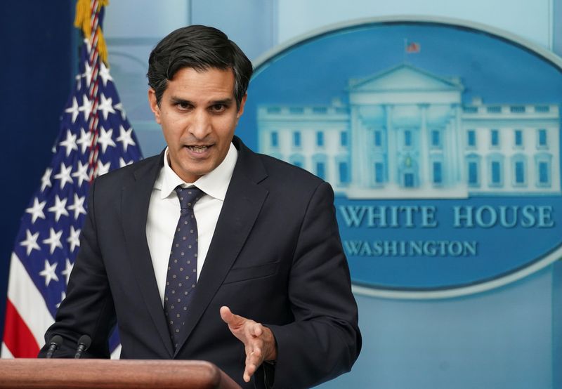 © Reuters. Deputy National Security Advisor for international economics Daleep Singh speaks during a press briefing at the White House in Washington, U.S., February 18, 2022. REUTERS/Kevin Lamarque/ File Photo