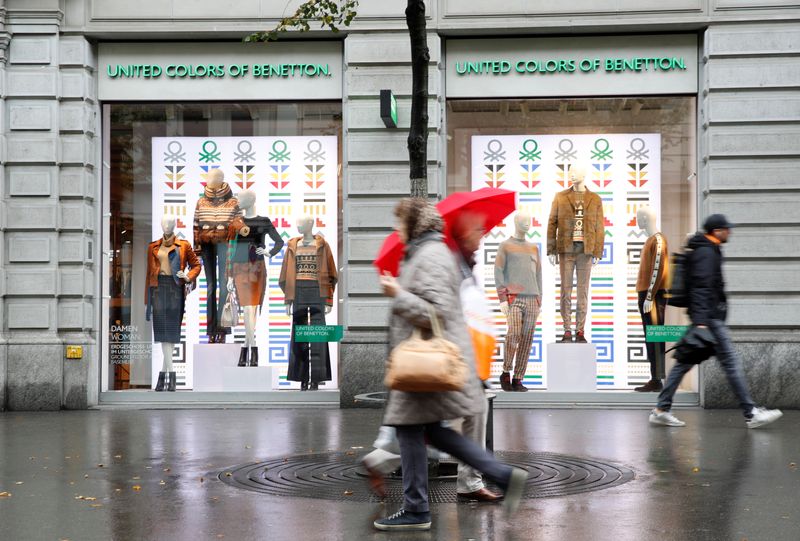 &copy; Reuters. People walk past a United Colors of Benetton store in Zurich, Switzerland October 30, 2019.       REUTERS/Arnd Wiegmann