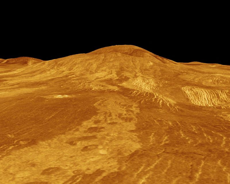 &copy; Reuters. A computer-generated 3D model of Venus' surface provided by NASA's Jet Propulsion Laboratory shows the volcano Sif Mons which is exhibiting signs of ongoing activity, in this undated handout image. Using data from NASA's Magellan mission, Italian research