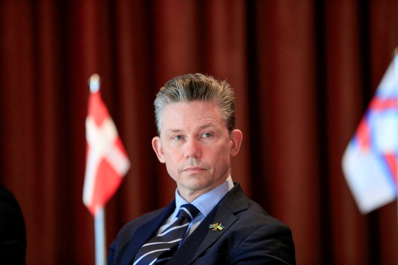 © Reuters. FILE PHOTO: The Swedish Defense Minister Paal Jonson attends the NORDEFCO press conference in Torshavn on the Faroe Islands, April 30, 2024. Alvur Haraldsen/Ritzau Scanpix/via REUTERS/File Photo    