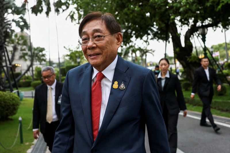 © Reuters. FILE PHOTO: FILE PHOTO: Thailand's new Finance Minister and Deputy Prime Minister Pichai Chunhavajira reacts on the day of the cabinet meeting at Thai Government House in Bangkok, Thailand, May 7, 2024. REUTERS/Chalinee Thirasupa/File Photo/File Photo