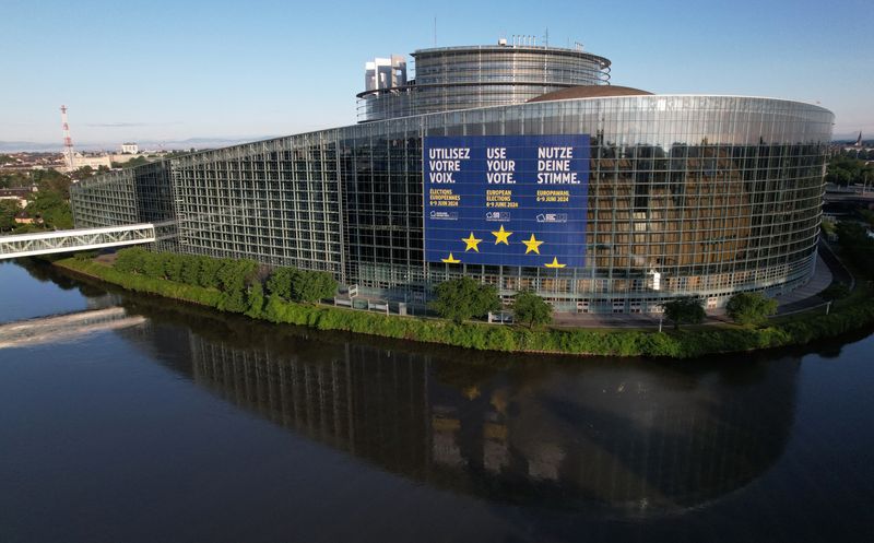 © Reuters. A drone view shows the European Parliament building in Strasbourg, France, May 25, 2024. REUTERS/Christian Hartmann/File Photo