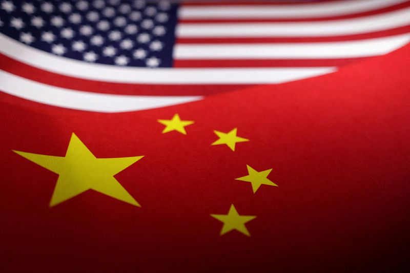 © Reuters. FILE PHOTO: U.S. and Chinese flags are seen in this illustration taken, April 24, 2024. REUTERS/Dado Ruvic/Illustration/File Photo