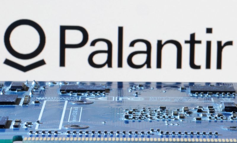 &copy; Reuters. Palantir logo is seen near computer motherboard in this illustration taken January 8, 2024. REUTERS/Dado Ruvic/Illustration/File Photo
