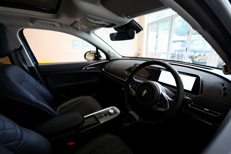 &copy; Reuters. A view from inside a GWM ORA 03 electric car at the dealership in Wycombe, Britain, March 26, 2024. REUTERS/Andrew Boyers/file photo