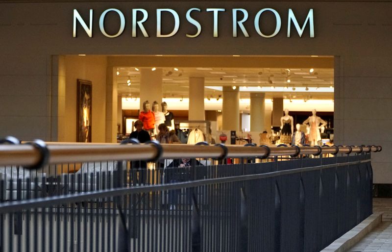 © Reuters. FILE PHOTO: The Nordstrom store is pictured in Broomfield, Colorado, February 23, 2017.REUTERS/Rick Wilking/File Photo