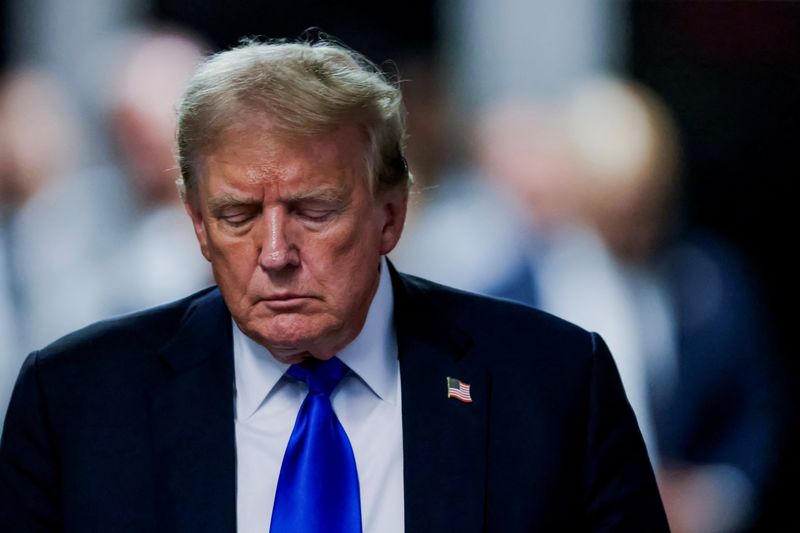 © Reuters. Former US President Donald Trump leaves the courthouse after a jury found him guilty of all 34 felony counts in his criminal trial at New York State Supreme Court in New York, New York, USA, 30 May 2024. JUSTIN LANE/Pool via REUTERS