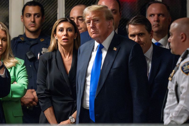 © Reuters. FILE PHOTO: Attorney Alina Habba reacts as former U.S. President Trump leaves the courthouse after a jury found him guilty of all 34 felony counts in his criminal trial at New York State Supreme Court in New York, New York, USA, 30 May 2024. Steven Hirsch/Pool via REUTERS/File Photo