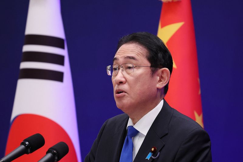 © Reuters. Japanese Prime Minister Fumio Kishida speaks during a joint press conference in Seoul, South Korea, May 27, 2024. REUTERS/Kim Hong-Ji/Pool/File Photo