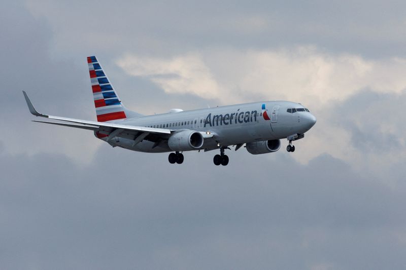 American Airlines offers flight attendants immediate 17% wage hikes