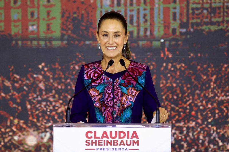 &copy; Reuters. FILE PHOTO: Claudia Sheinbaum, presidential candidate of the ruling MORENA party, addresses her supporters after winning the election, in Mexico City, Mexico June 3, 2024. REUTERS/Raquel Cunha/File Photo