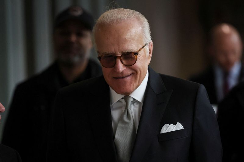 © Reuters. FILE PHOTO: James Biden, brother of U.S. President Joe Biden, arrives for a closed deposition with members of the Republican-led House Oversight Committee conducting an impeachment inquiry into the president, at the O'Neill House Office Building in Washington, U.S., February 21, 2024. REUTERS/Leah Millis/File Photo