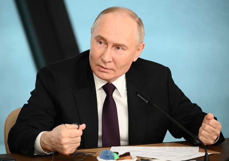 &copy; Reuters. Presidente russo, Vladimir Putin, dá entrevista a agências internacionaisn05/06/2024nSputnik/Vladimir Astapkovich/Pool via REUTERSn