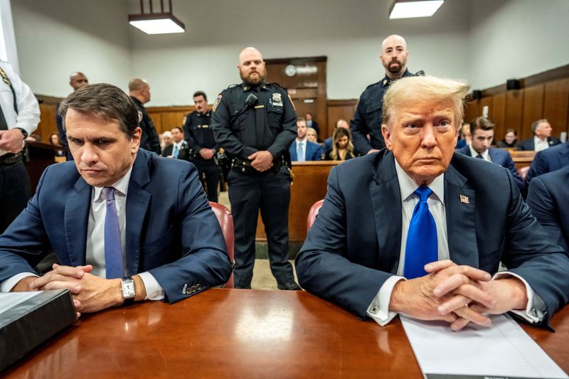 © Reuters. Former President Donald Trump at  the  Manhattan Criminal Court room Talking to the pool  and in courtroom at trial  in  NYC  May 30  2024.M ark Peterson/Pool via REUTERS/ File Photo