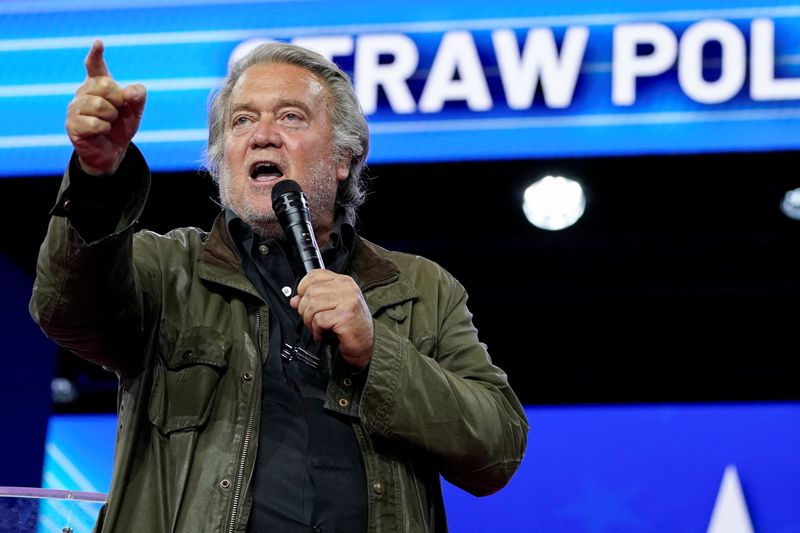 © Reuters. Former White House Chief Strategist Steve Bannon addresses the Conservative Political Action Conference (CPAC) annual meeting in National Harbor, Maryland, U.S., February 24, 2024. REUTERS/Elizabeth Frantz/ File Photo