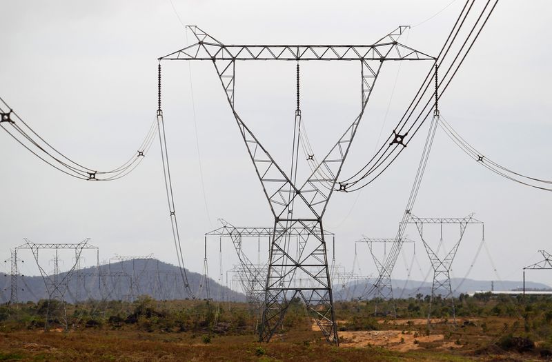 &copy; Reuters. Linhas de transmissão de energia da hidrelétrica de Guri, na Venezuelan26/02/2010nREUTERS/Jorge Silva