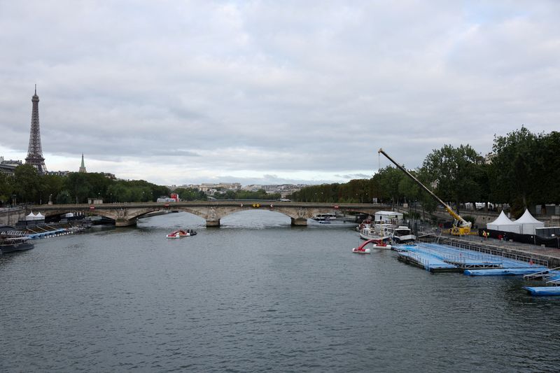 &copy; Reuters. Vista geral do rio Sena e da Torre Eiffel n06/09/2023nREUTERS/Stephanie Lecocq