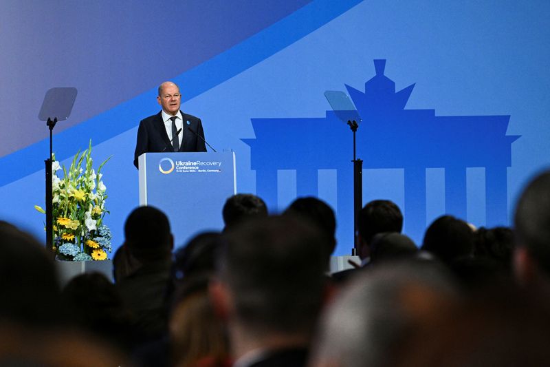 &copy; Reuters. German Chancellor Olaf Scholz speaks at the Ukraine Recovery Conference in Berlin, Germany, June 11, 2024. REUTERS/Annegret Hilse