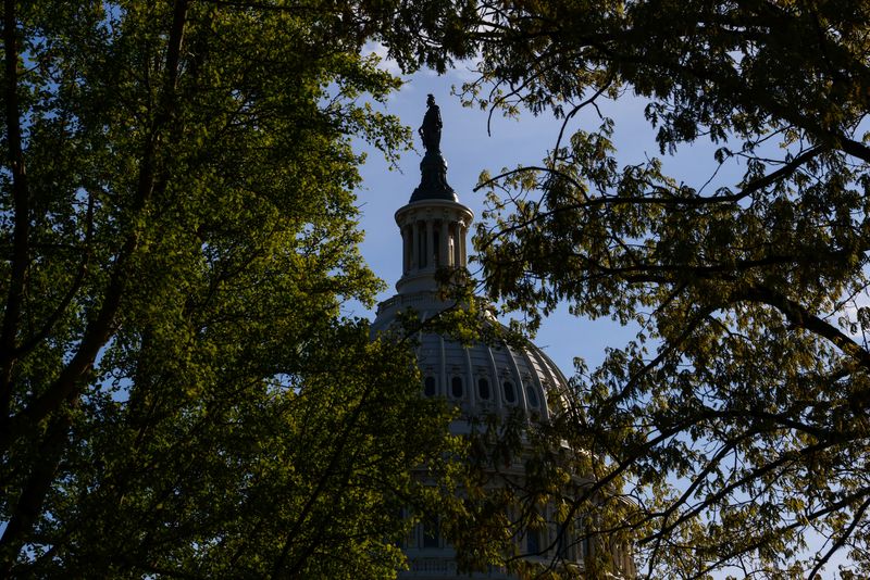 &copy; Reuters. The U.S. Capitol building is pictured as the U.S. Senate begins consideration of a $95 billion Ukraine-Israel aid package, on Capitol Hill in Washington, U.S., April 23, 2024. REUTERS/Julia Nikhinson/ File Photo