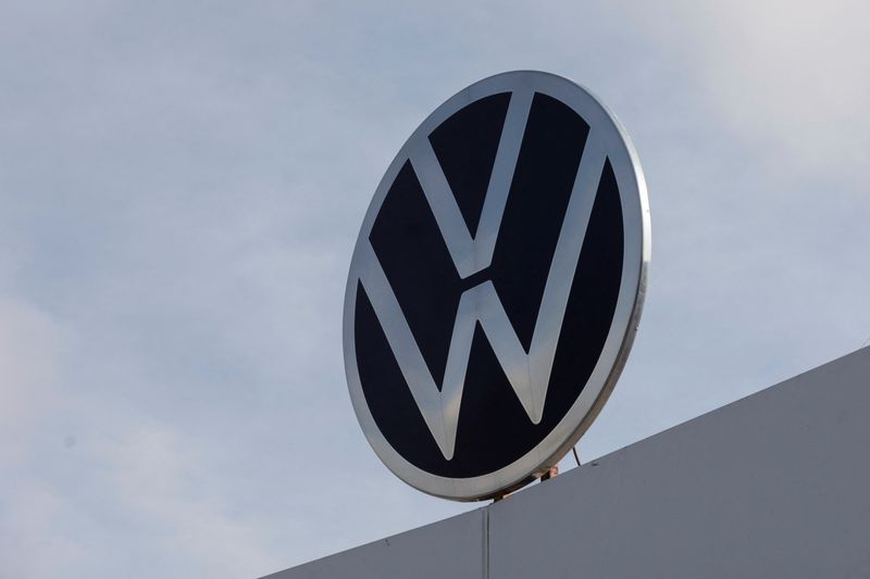 Mexico to review alleged labor rights violations at Volkswagen facilities