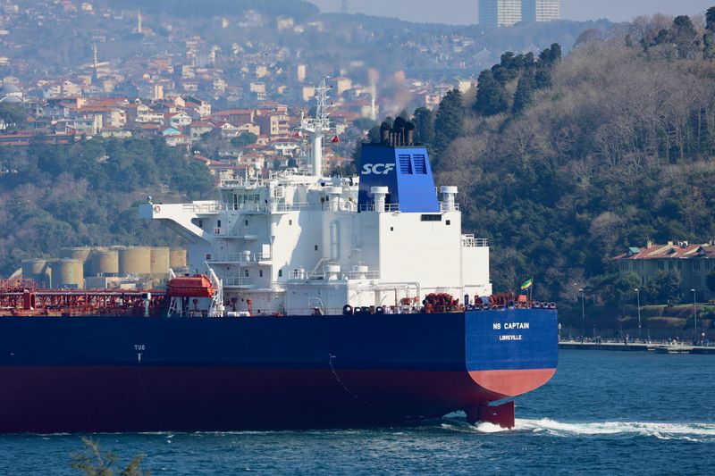 &copy; Reuters. The Gabon-flagged crude oil tanker NS Captain, owned by Russia's leading tanker group Sovcomflot, transits the Bosphorus in Istanbul, Turkey February 22, 2024. REUTERS/Yoruk Isik/File Photo