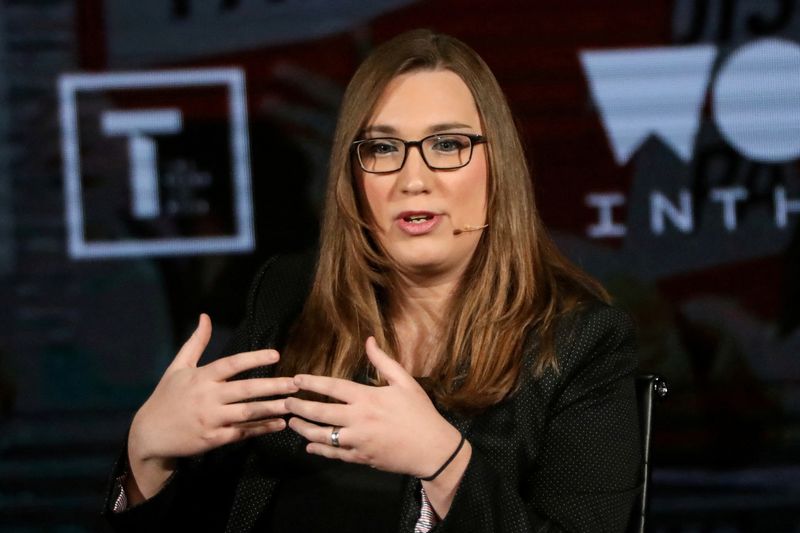 © Reuters. FILE PHOTO: Transgender rights activist Sarah McBride speaks on stage at the Women In The World Summit in New York, U.S., April 11, 2019. REUTERS/Brendan McDermid/File Photo