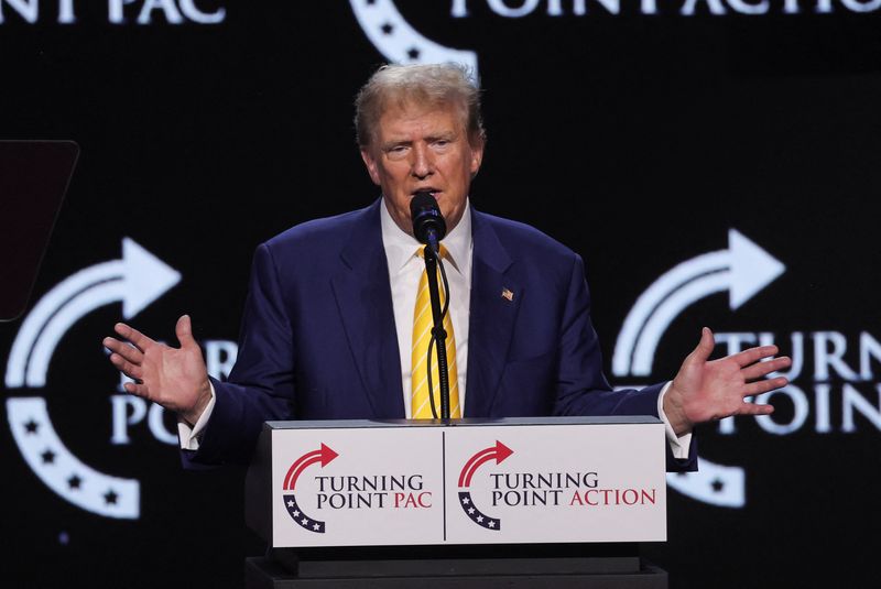 &copy; Reuters. Ex-presidente norte-americano Donald Trump em evento no Arizona, EUAn6/6/2024 REUTERS/Carlos Barria/Arquivo