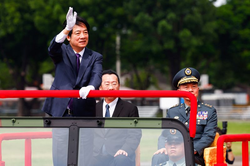 © Reuters. Taiwanese President Lai Ching-te visits Republic of China Military Academy, an officer training academy, for its 100th anniversary celebrations in Kaohsiung, Taiwan June 16, 2024. REUTERS/Ann Wang