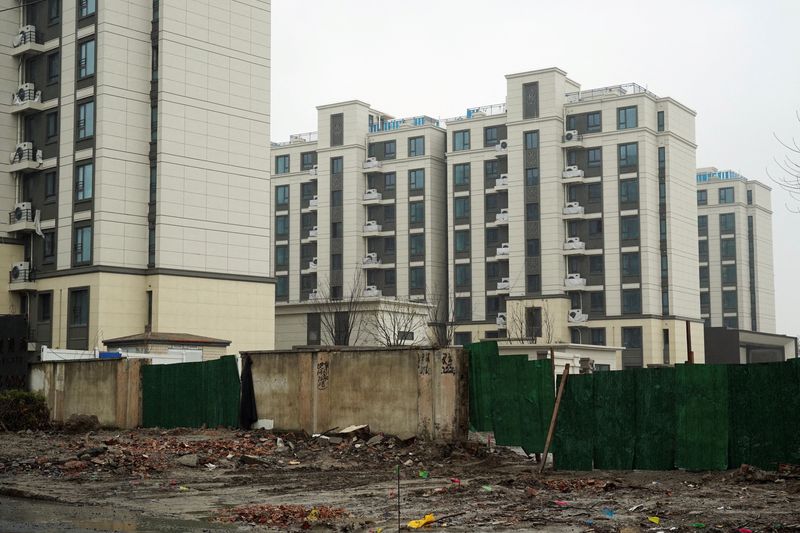 © Reuters. FILE PHOTO: A view of an under-construction residential development by Country Garden in Shanghai, China February 29, 2024. REUTERS/Nicoco Chan/File Photo