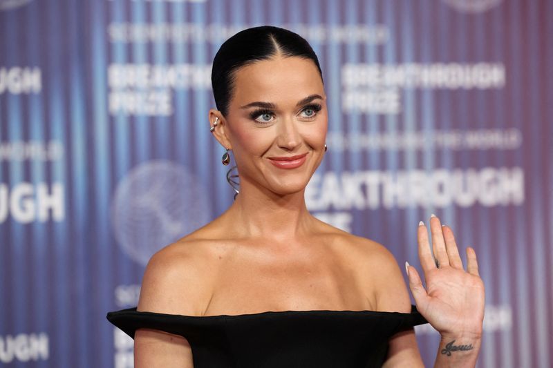 © Reuters. FILE PHOTO:  Katy Perry attends the Breakthrough Prize awards in Los Angeles, California, U.S., April 13, 2024. REUTERS/Mario Anzuoni/File Photo